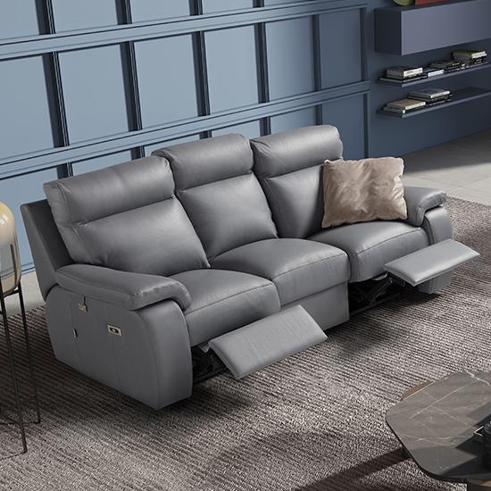 Reclining Sofas & Armchairs